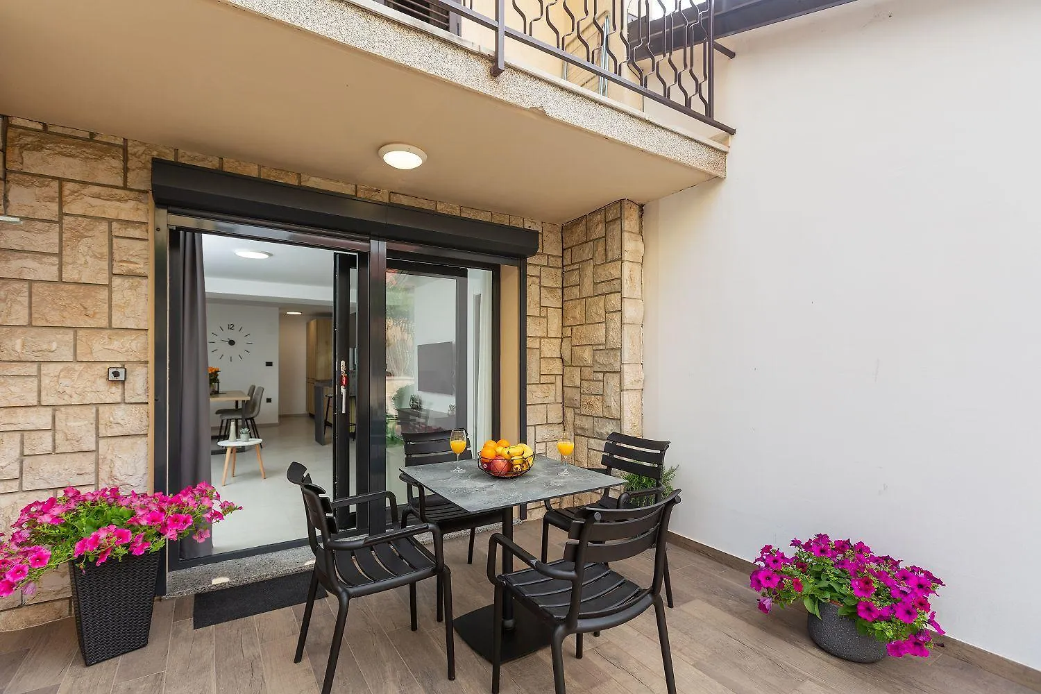 Elegantes Apartment Im Villenviertel Nur 10 Minuten Zum Strand Porec 0*,  Croatia
